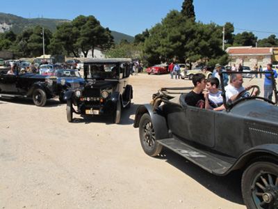 Βόλτα με αντίκες στην Αττική